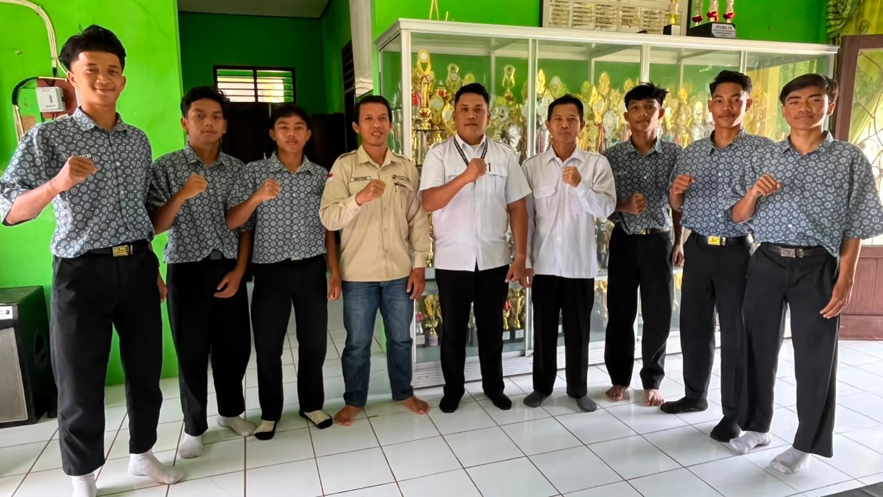 Membanggakan! Tujuh Murid SMAN 1 Balai Riam Terpilih Mengikuti Program Pembinaan Atlet PSSI Sukamara Menuju PORPROV XIII Kalimantan Tengah 2026